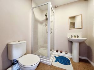 En suite- click for photo gallery